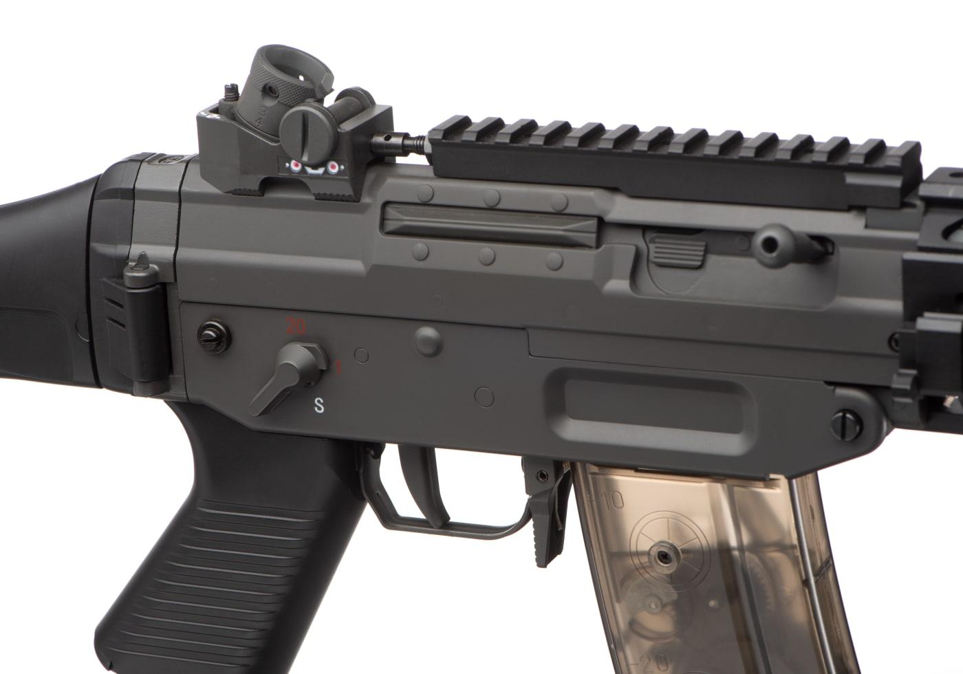 Jing Gong SG552 RIS AEG